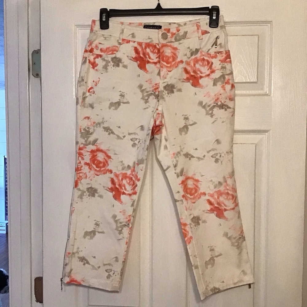 Conrad C Women's Pink Flower White Stretch Capri Pants 6 NWT